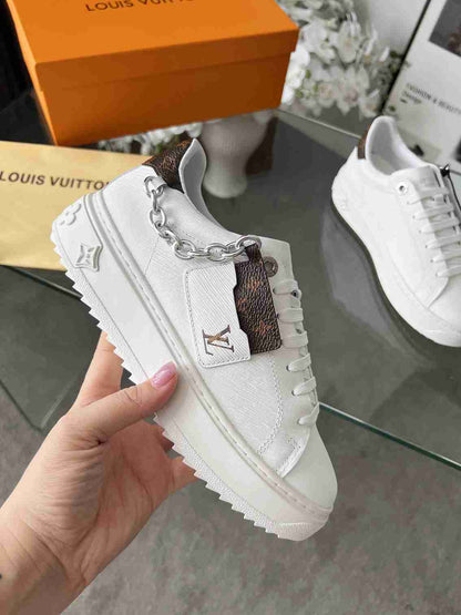 LU Sneakers Woman trainers 2 Color's