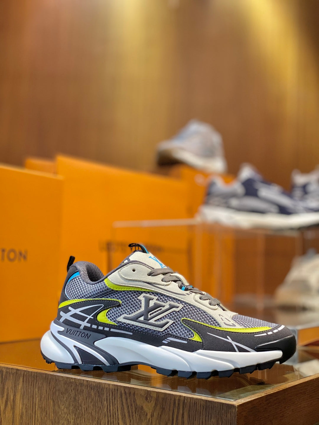 LU Sneakers  Man Size 5 Color's