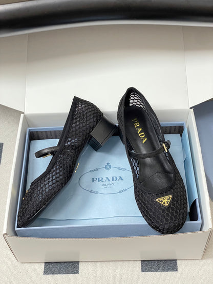 PRD Shoes  Woman 2 Color's