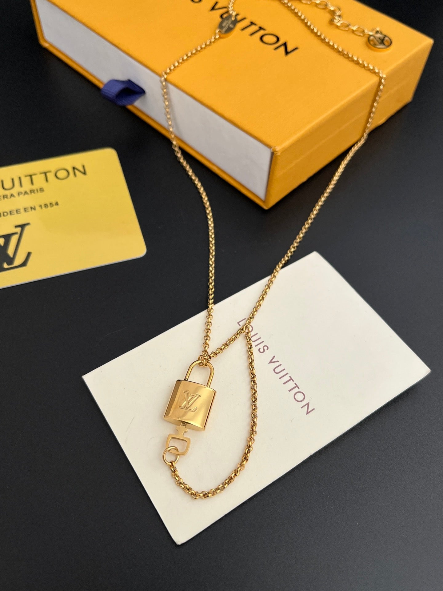LU Fashion Necklace  SALE-min order required
