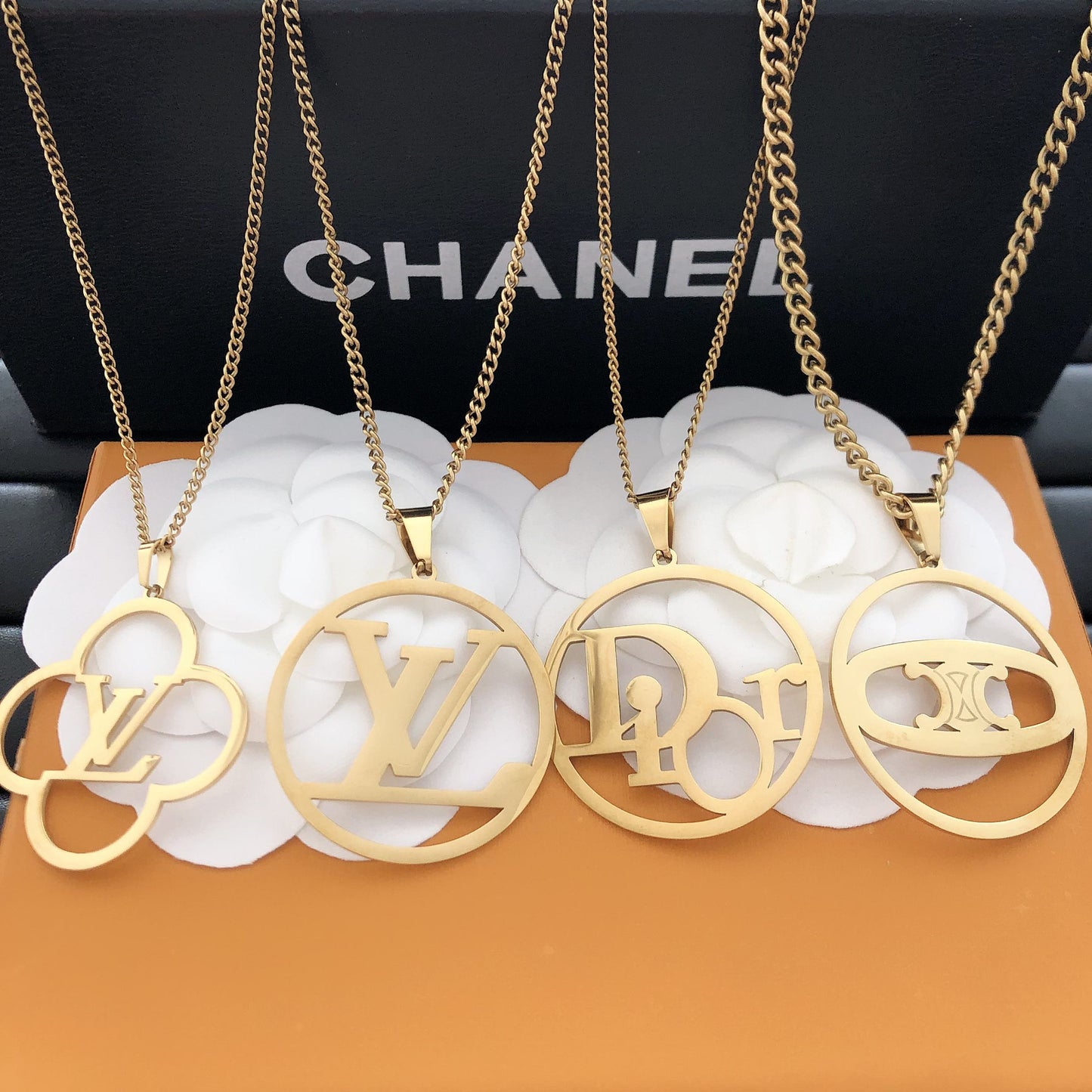 LU Necklace SALE-min order required