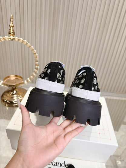 M*QUEEN Skull Sneakers Man Size