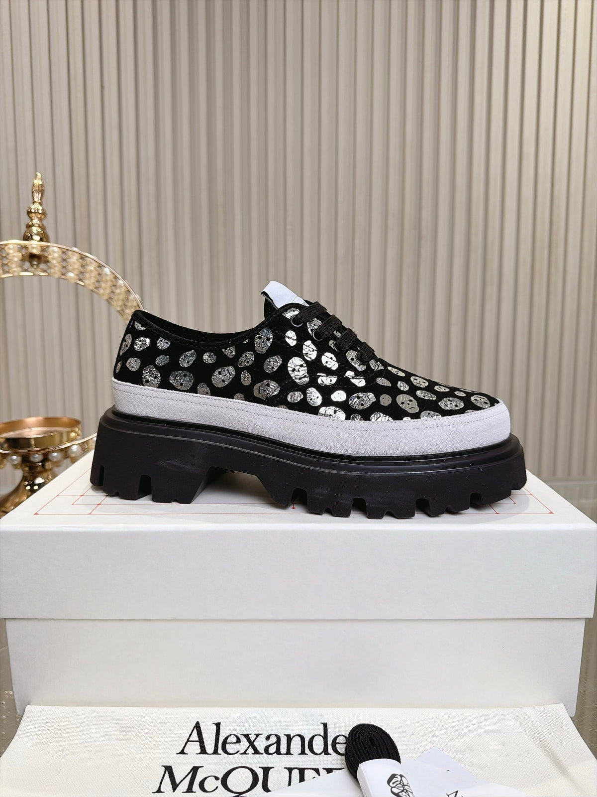 M*QUEEN Skull Sneakers Man Size
