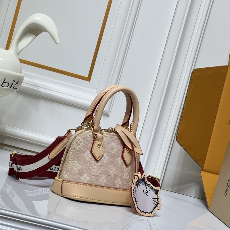 LU Bag Alma BB