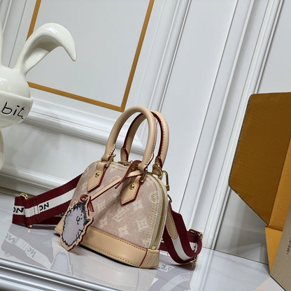 LU Bag Alma BB