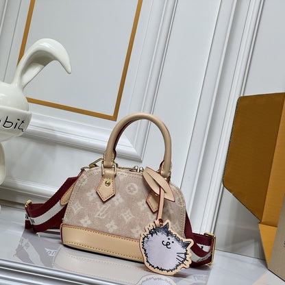 LU Bag Alma BB