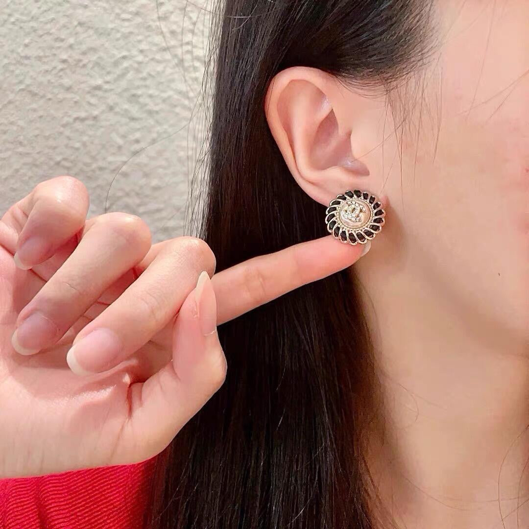 C H L Fashion earrings  SALE-min order required