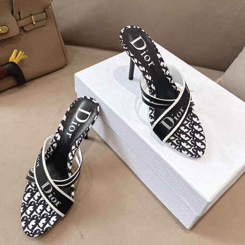 CHD Slippers  Sandals Woman  42