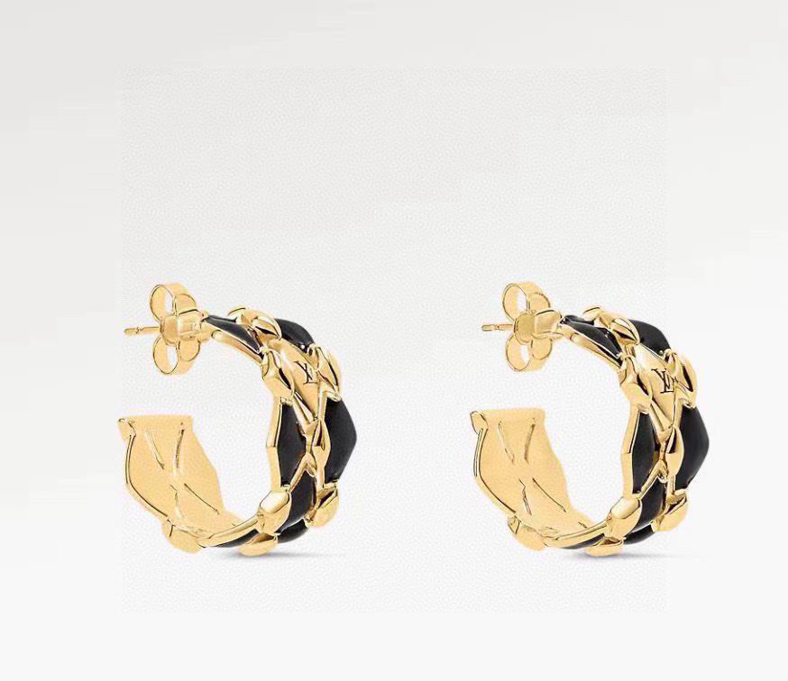 LU Fashion earrings