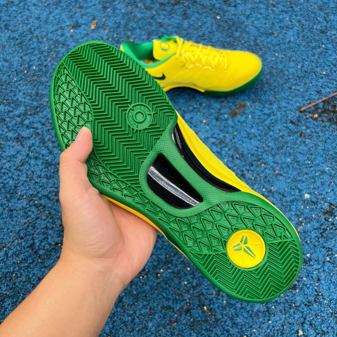 N^ke Kobe 8 “OREGON DUCKS” PE PAC 46