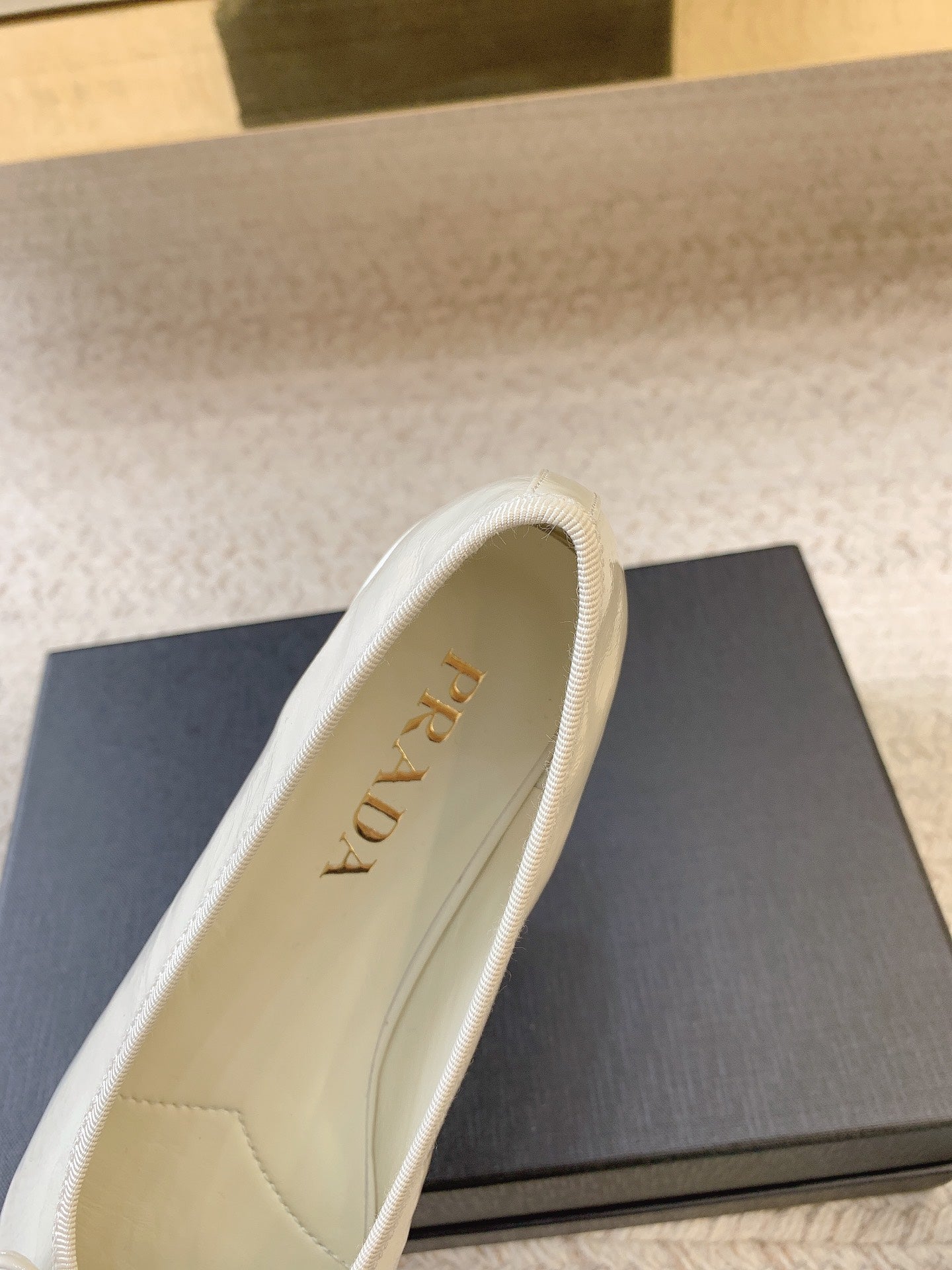 PRD Shoes  Woman 2 Color's