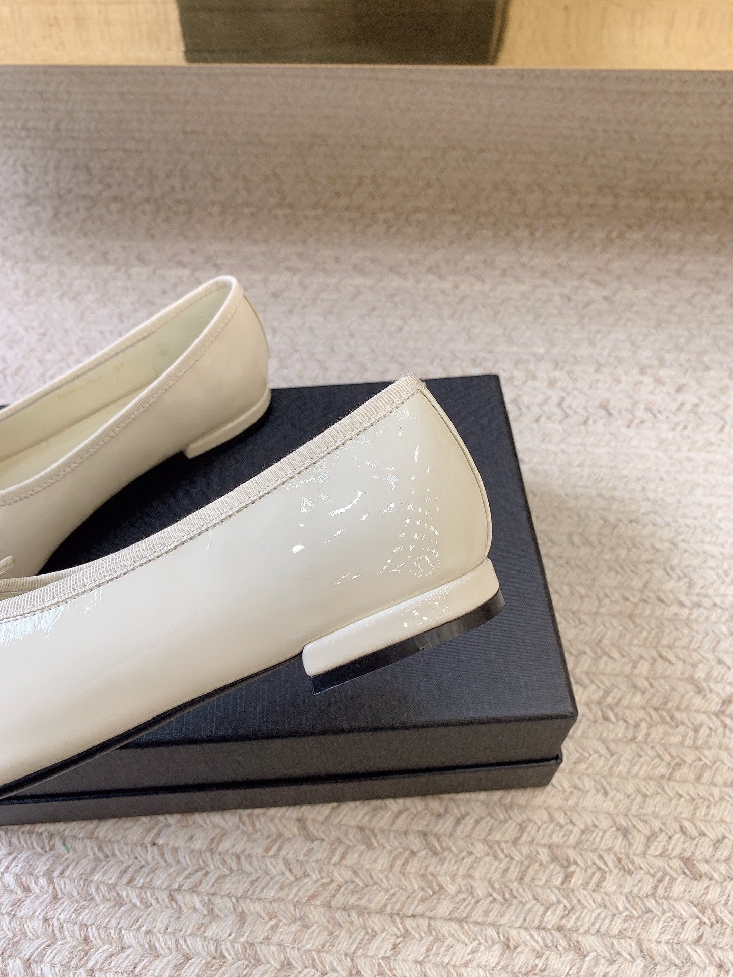 PRD Shoes  Woman 2 Color's