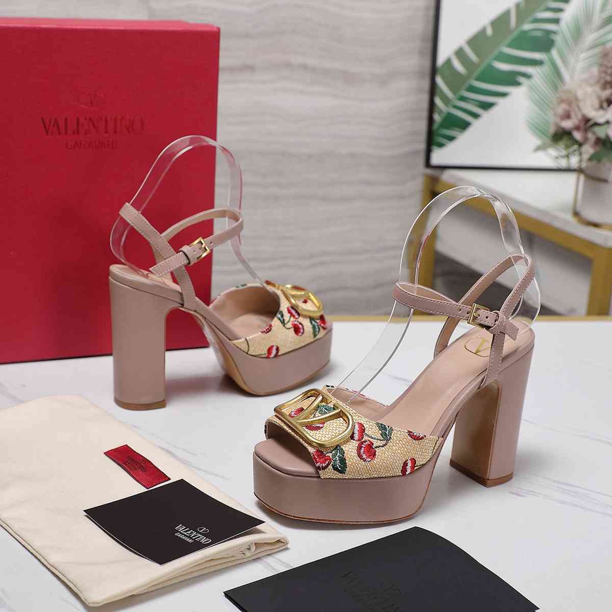 GU Shoes  Woman Wedge 3 Color's 42