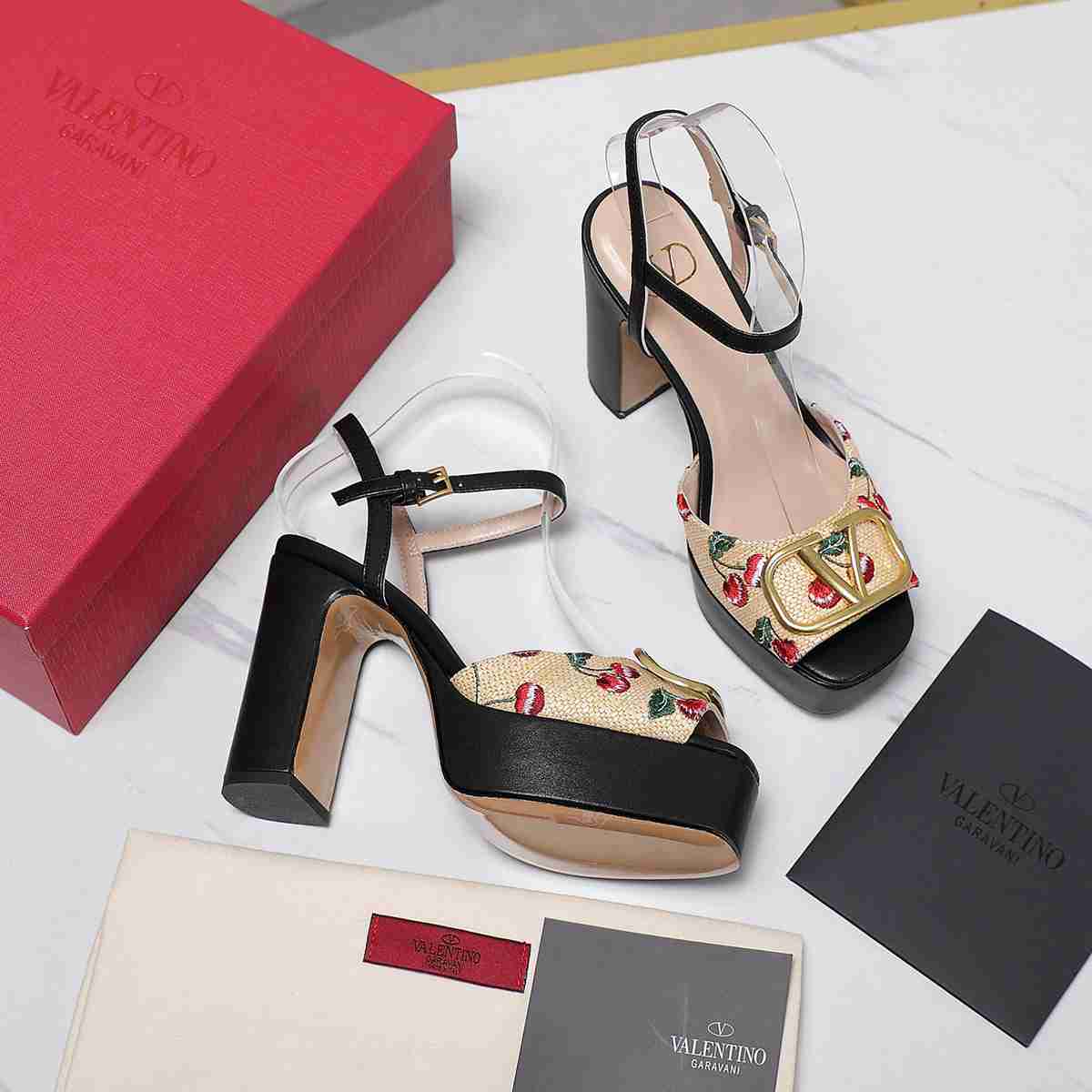 GU Shoes  Woman Wedge 3 Color's 42