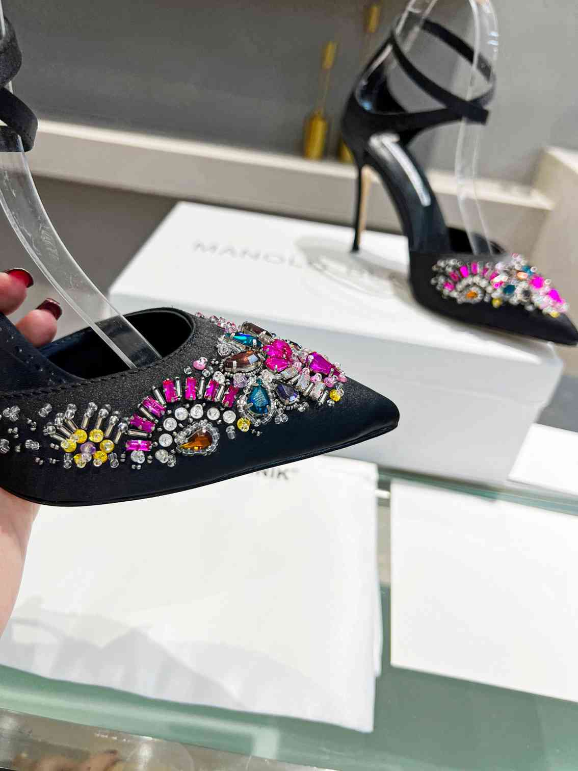 MONA BLANK Shoes Heels Jeweled