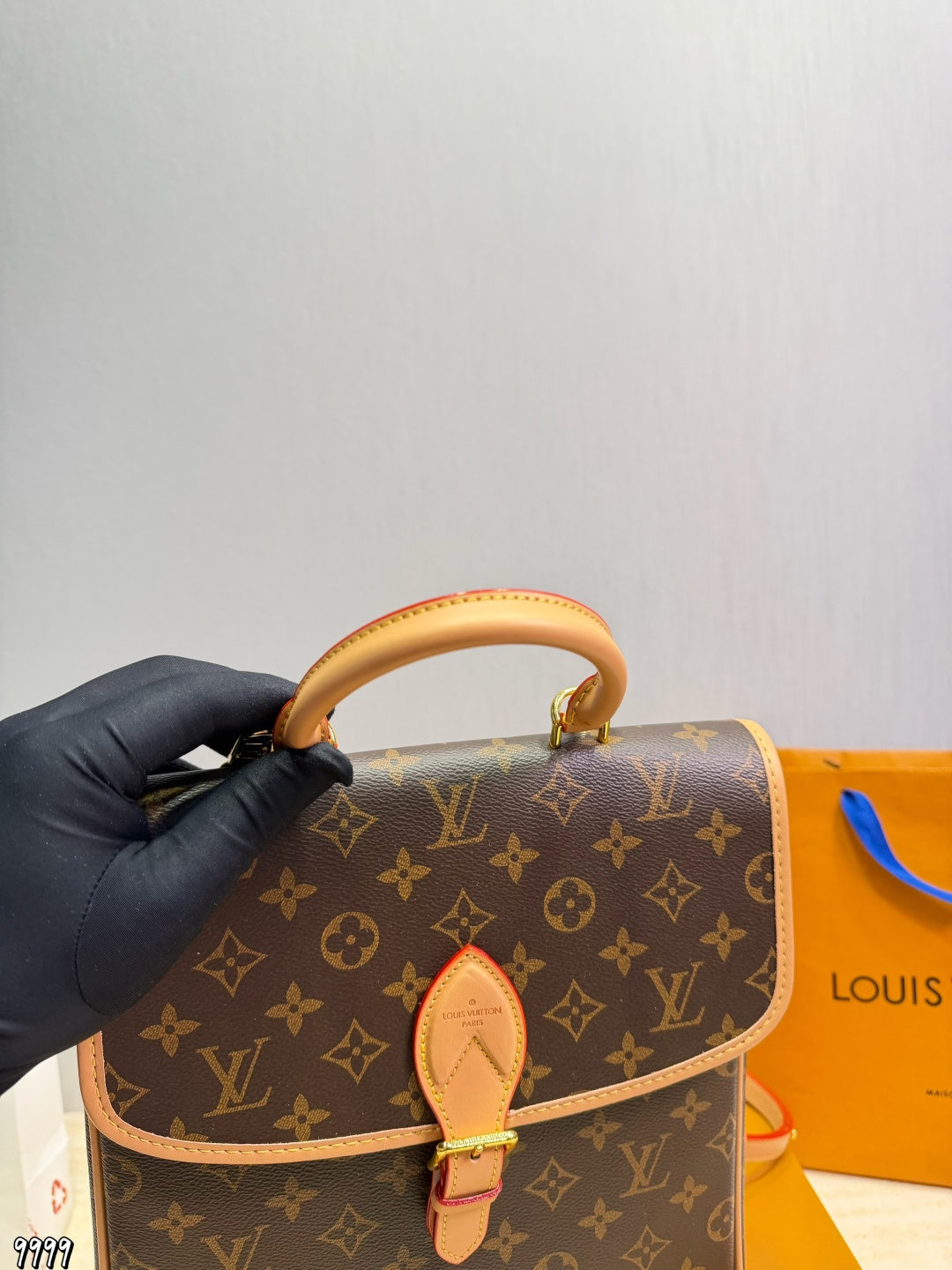 LU Diane Backpack  Bag 2Size's