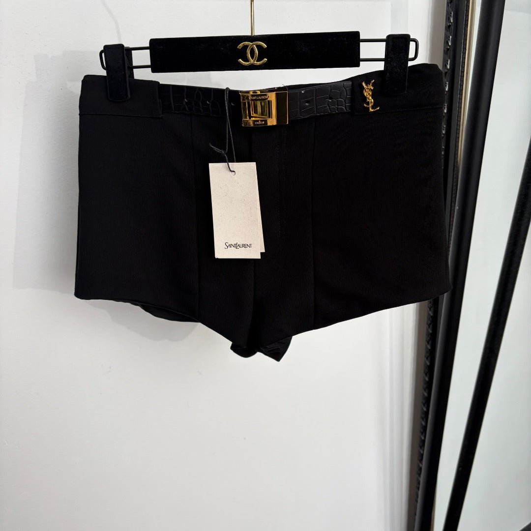 Y L Shorts Woman