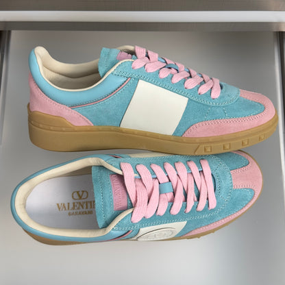 CV  Sneakers 2 Color's