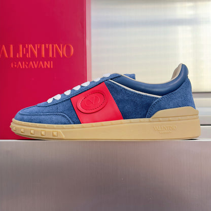 CV  Sneakers 2 Color's