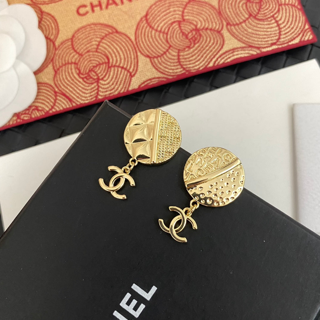 C H L Fashion earrings  SALE-min order required