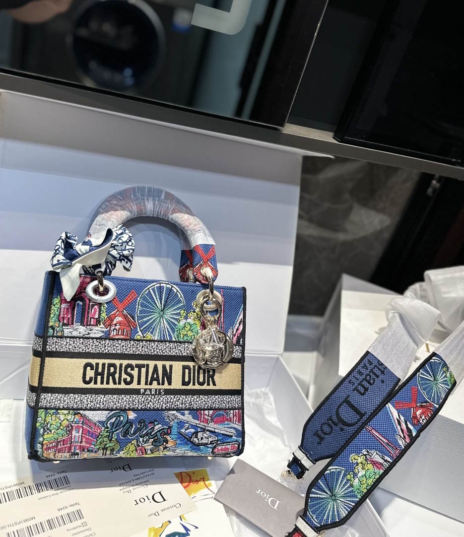 CHD  Bag  4 Color's 24 cm