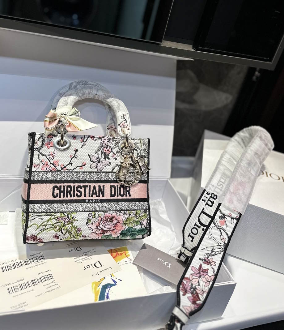 CHD  Bag  4 Color's 24 cm