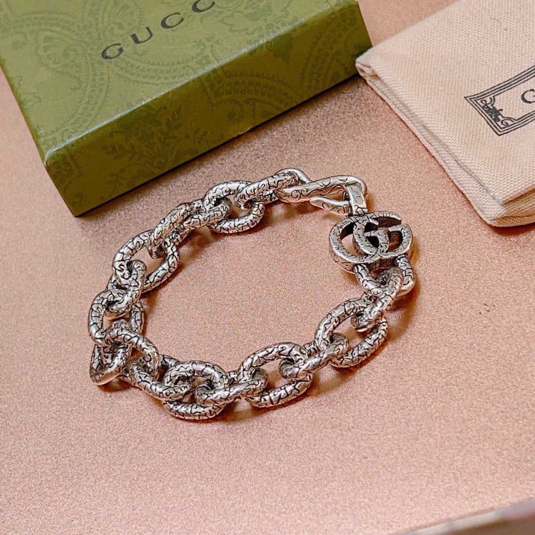 GU Fashion Bracelet