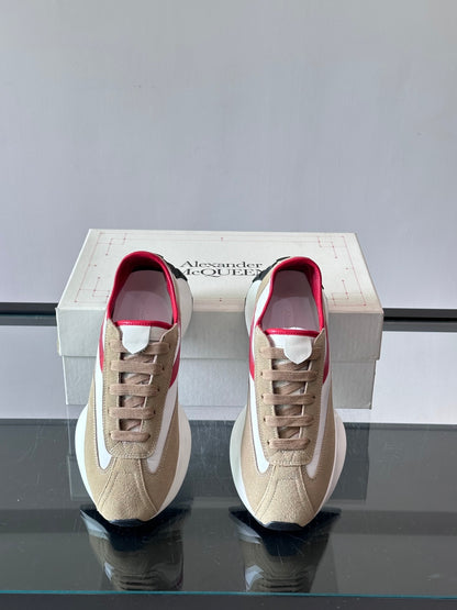 Mc*QUEEN  Sneakers Runner Unisex 2 Color's