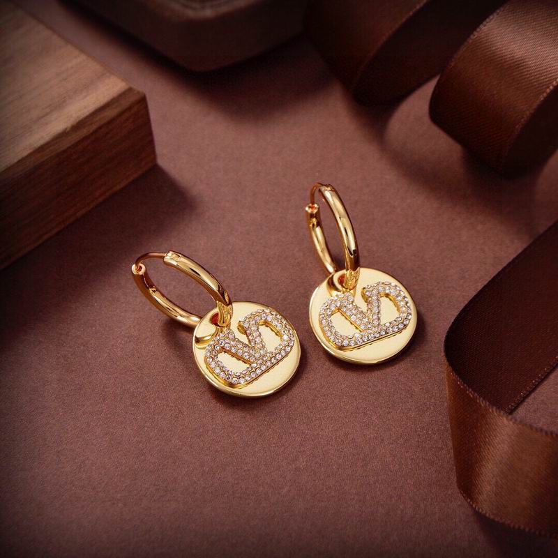 CV Fashion earrings