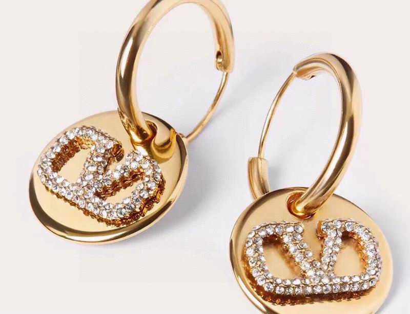 CV Fashion earrings