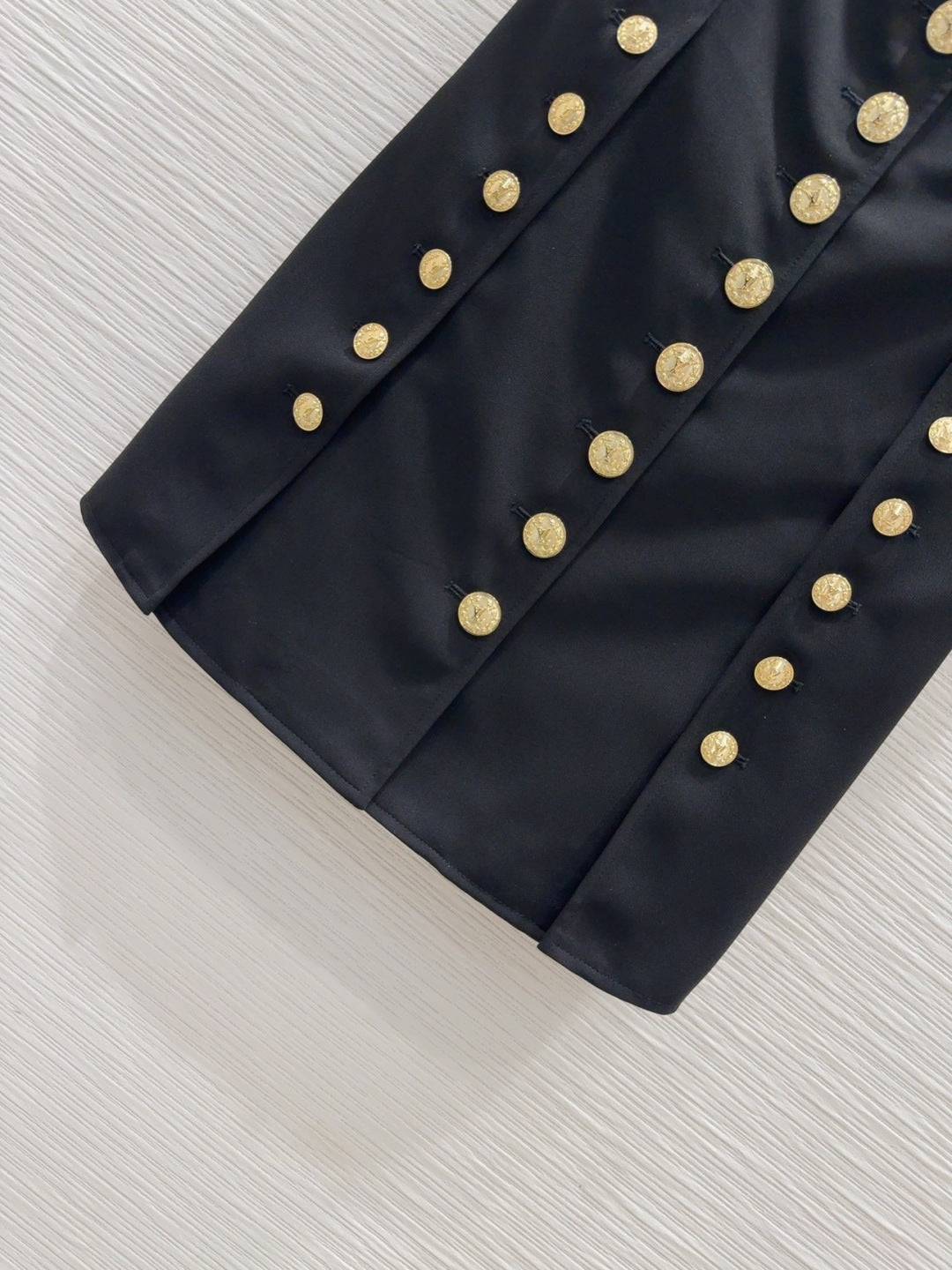 LU Dress limited