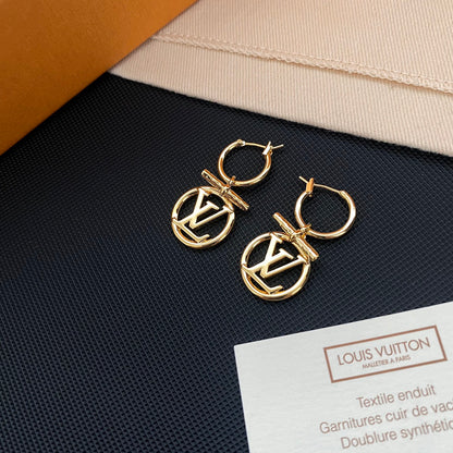 LU Fashion earrings  SALE-min order required
