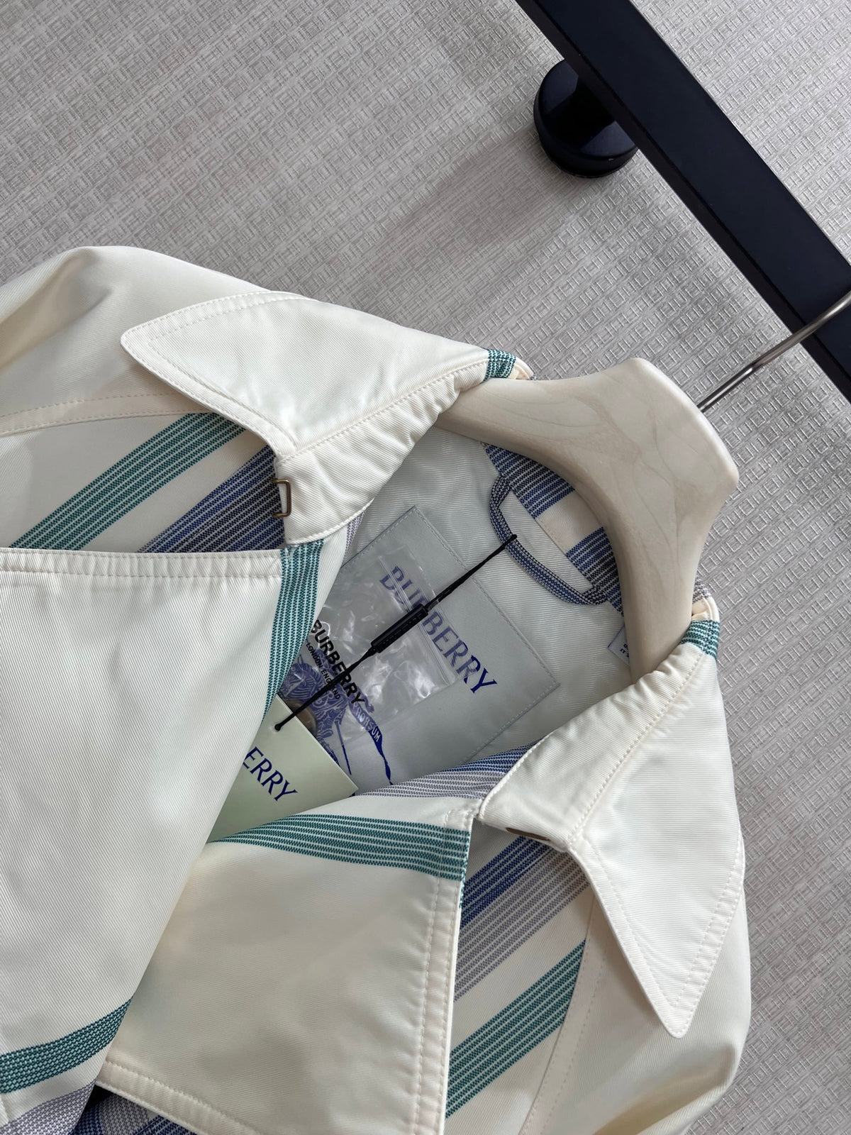 BURBBER Woman  jacket GQ