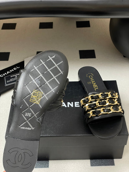 CHL Slippers 2 Color's Woman