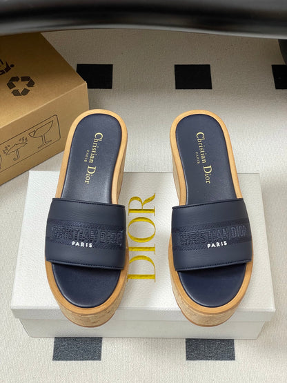 CHD Slippers Sandals Platform   Woman 2 Color's
