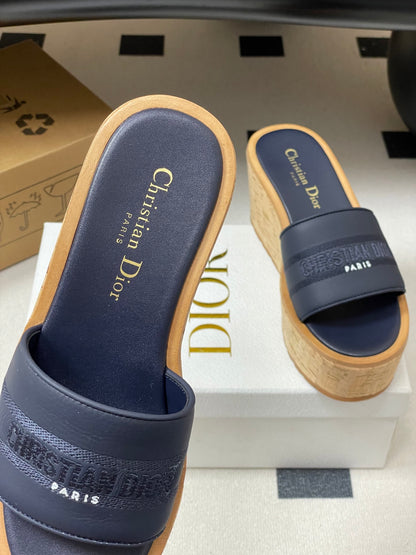 CHD Slippers Sandals Platform   Woman 2 Color's