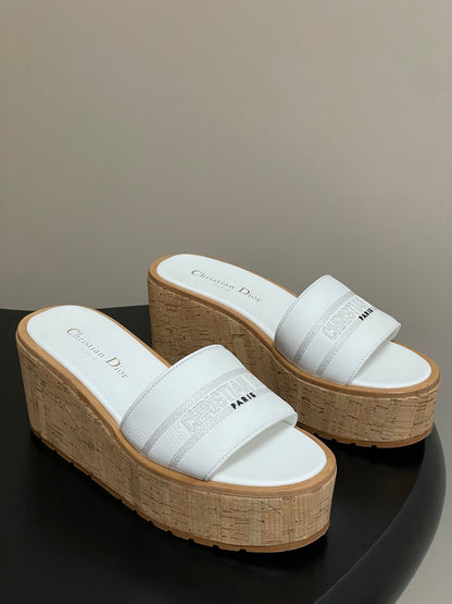 CHD Slippers Sandals Platform   Woman 2 Color's