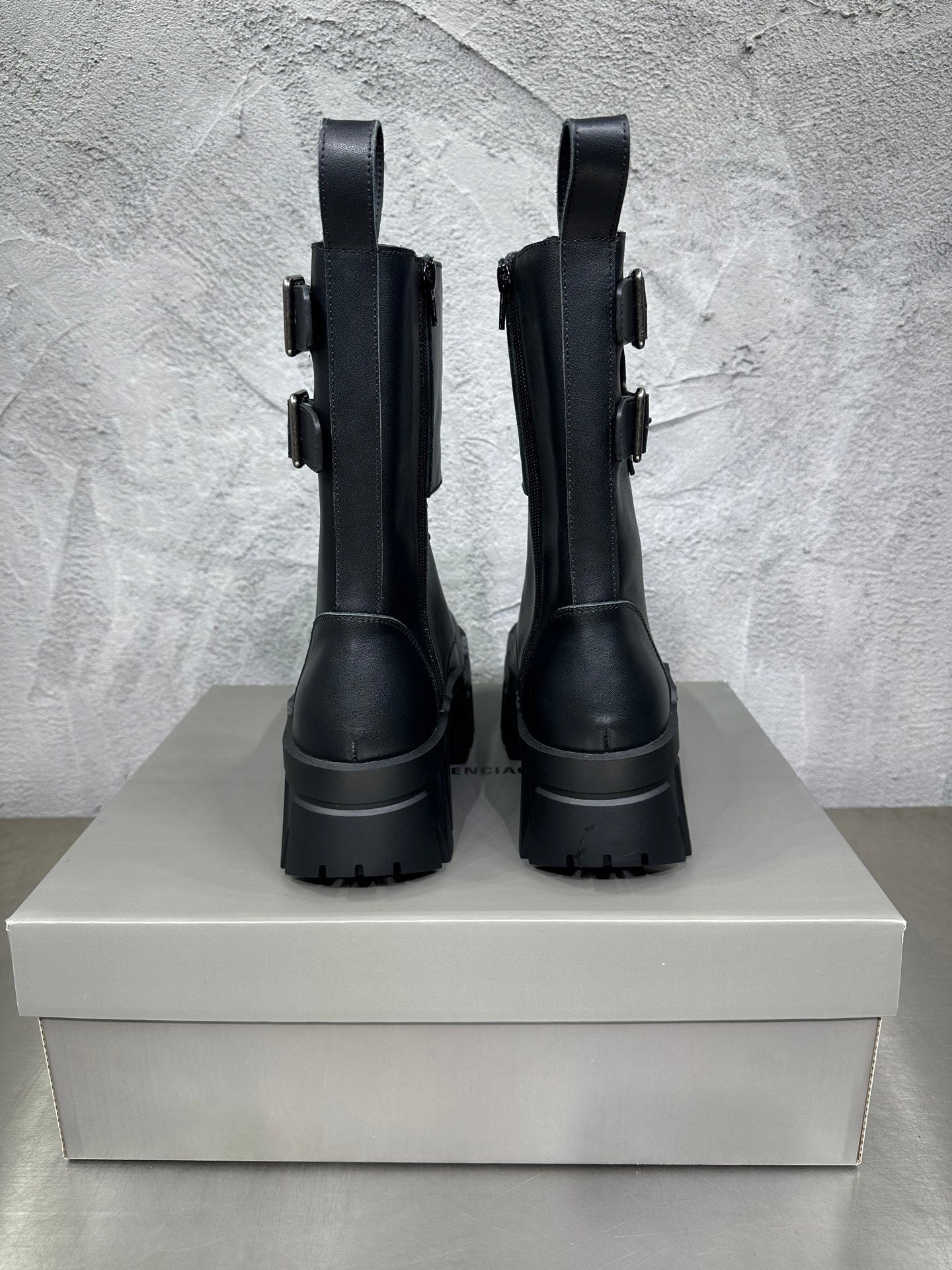 SNBAL  boots Man 46