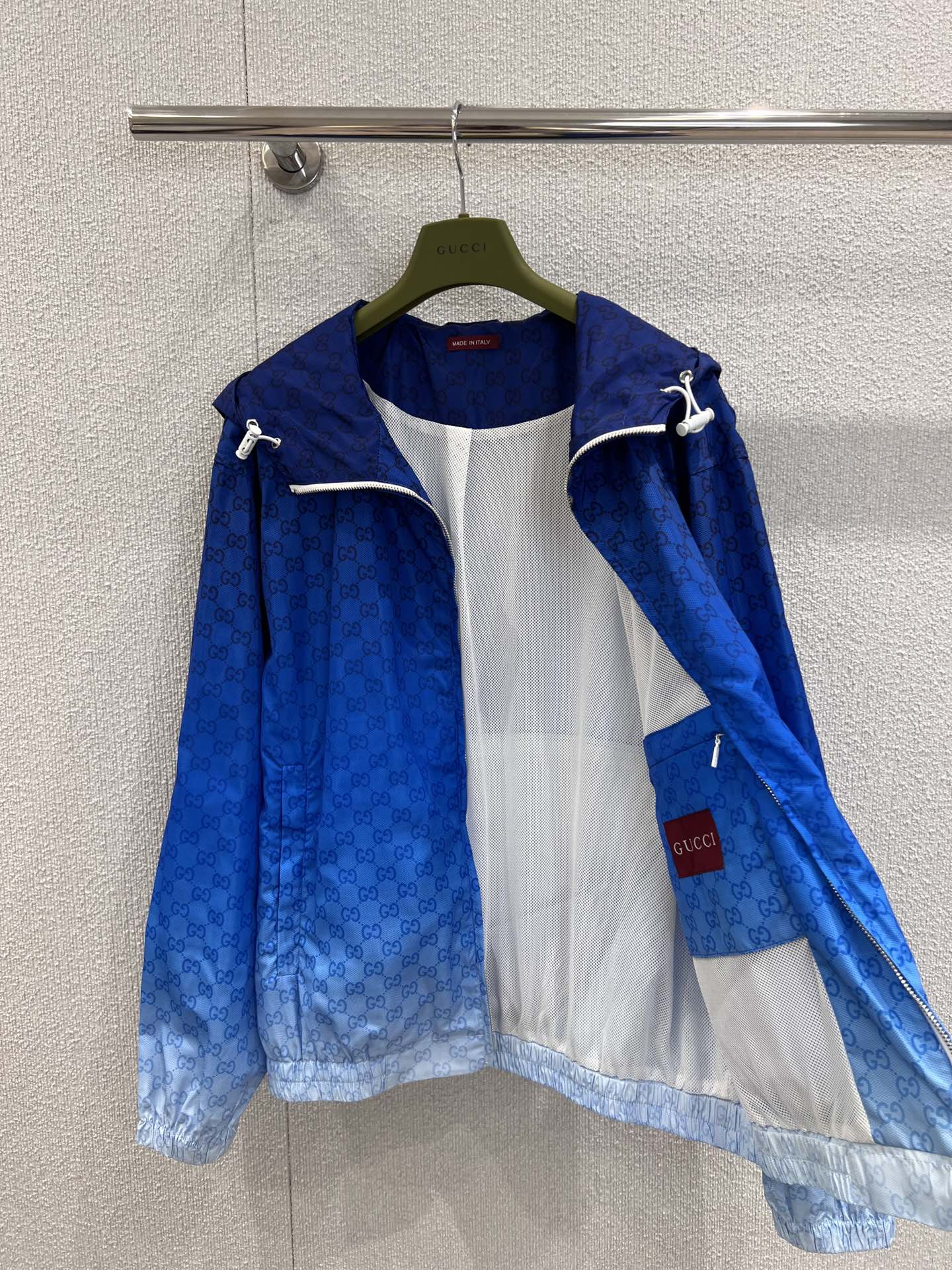 GU Jacket  Unisex Windbreaker Limited