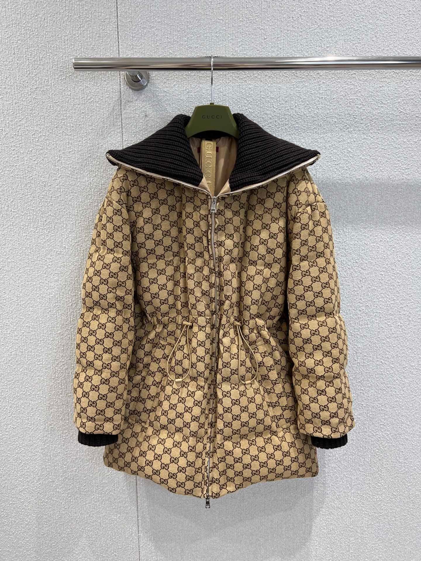 GU Puffer Woman Mid Jacket