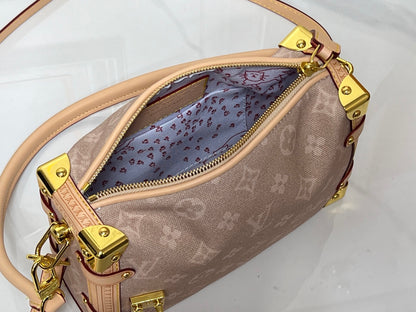 LU bag Trunk Monogram 23 cm