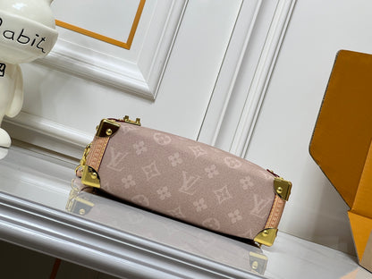 LU bag Trunk Monogram 23 cm