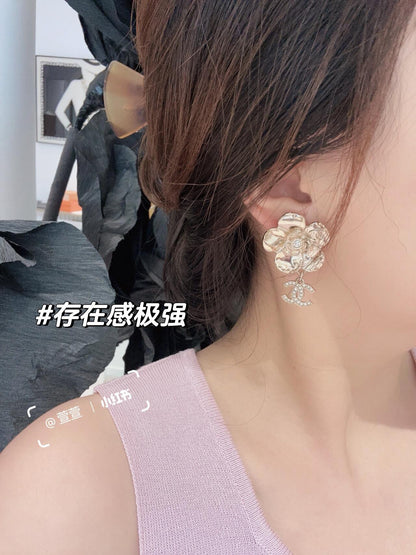 C H L Fashion earrings  SALE-min order required