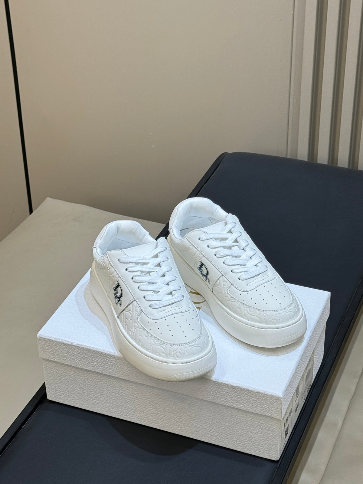 CHD  Sneakers Woman