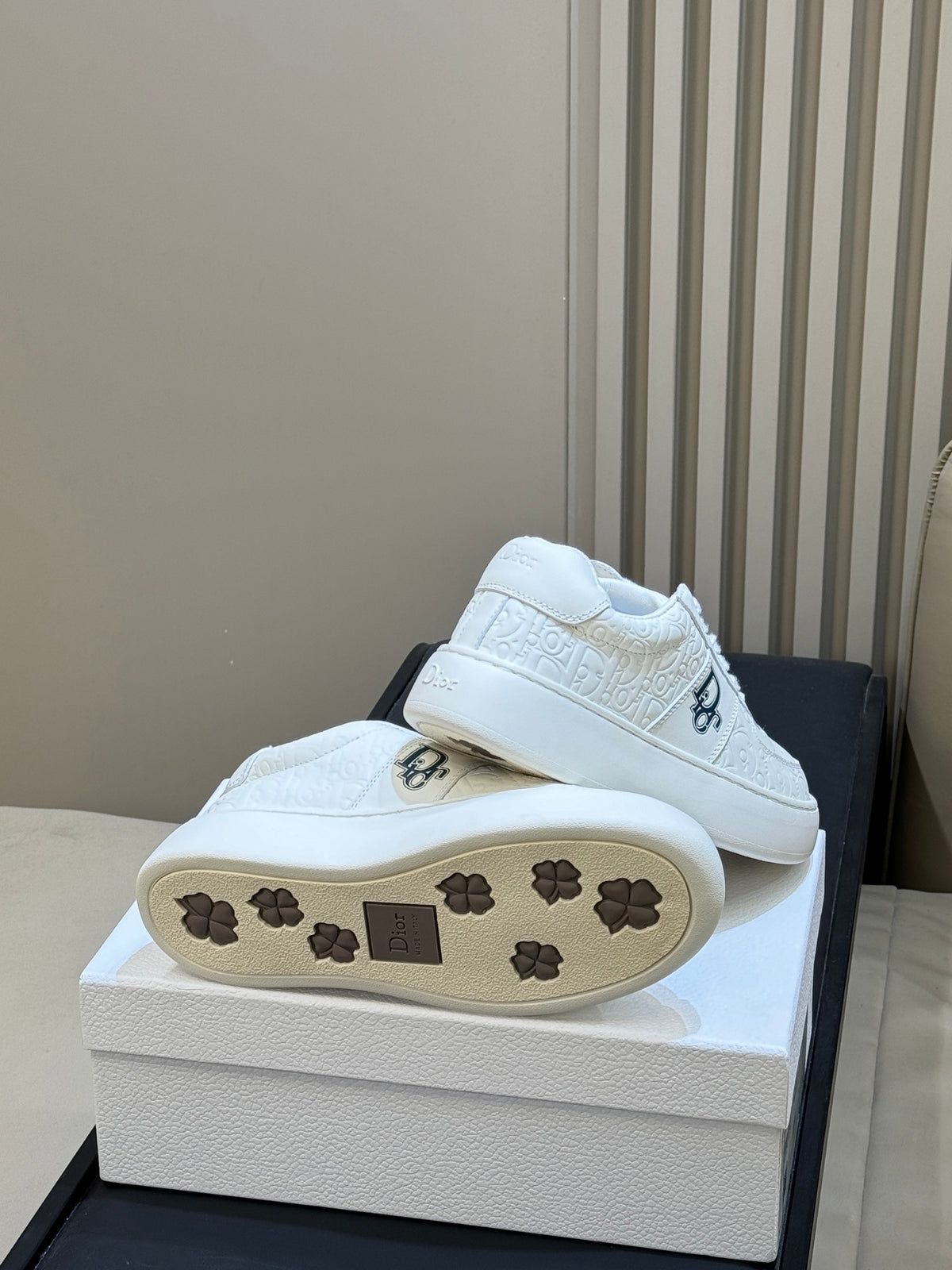 CHD  Sneakers Woman