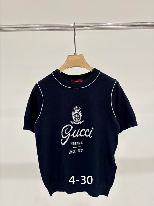 GU Woman T- Shirt sweater 2 Color's