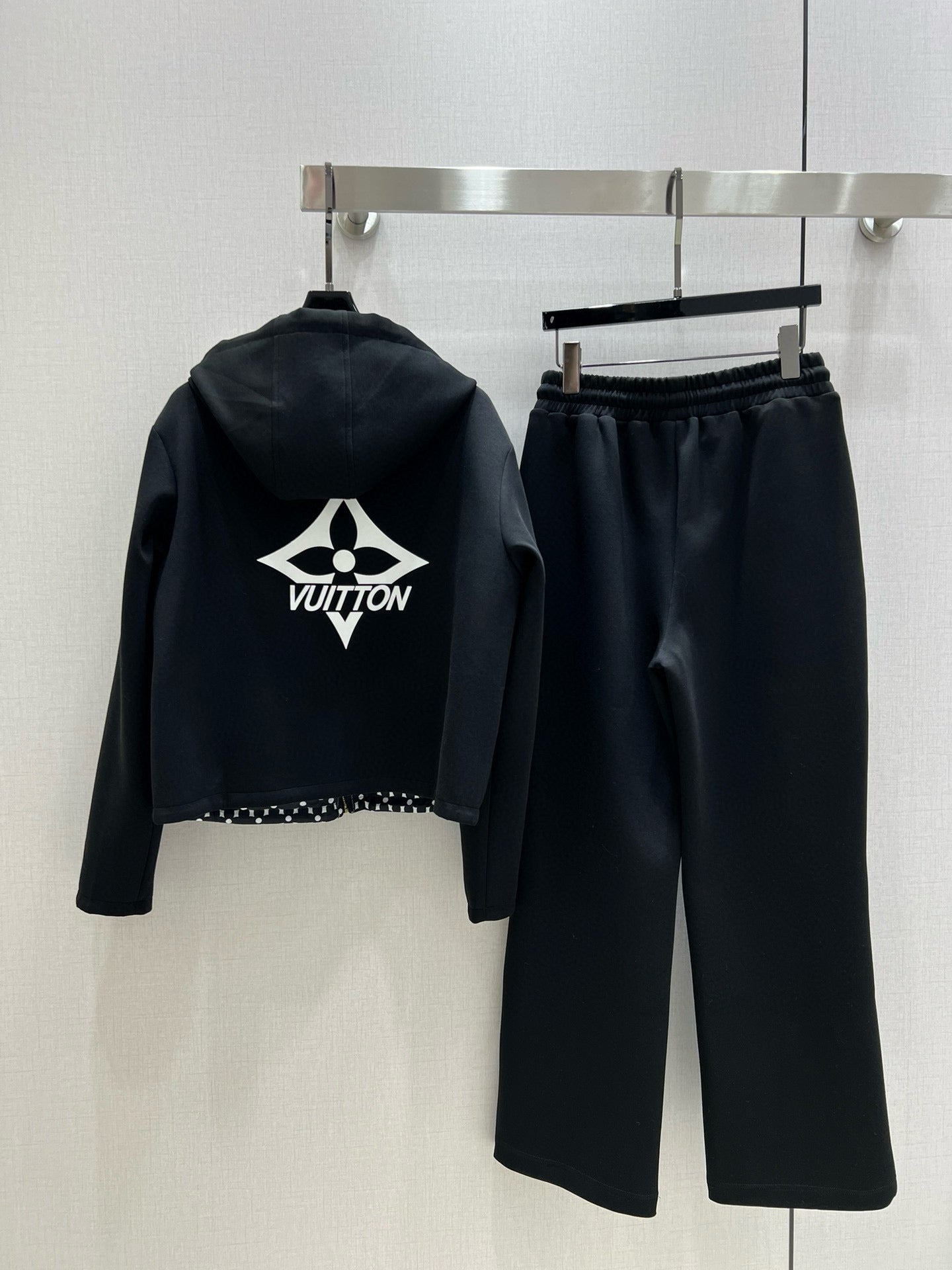 LU Sport Suits  Woman 2 Side  Limited Season 2024
