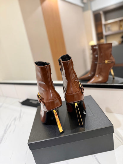 Y L  Woman Boots Heels 2 Color's