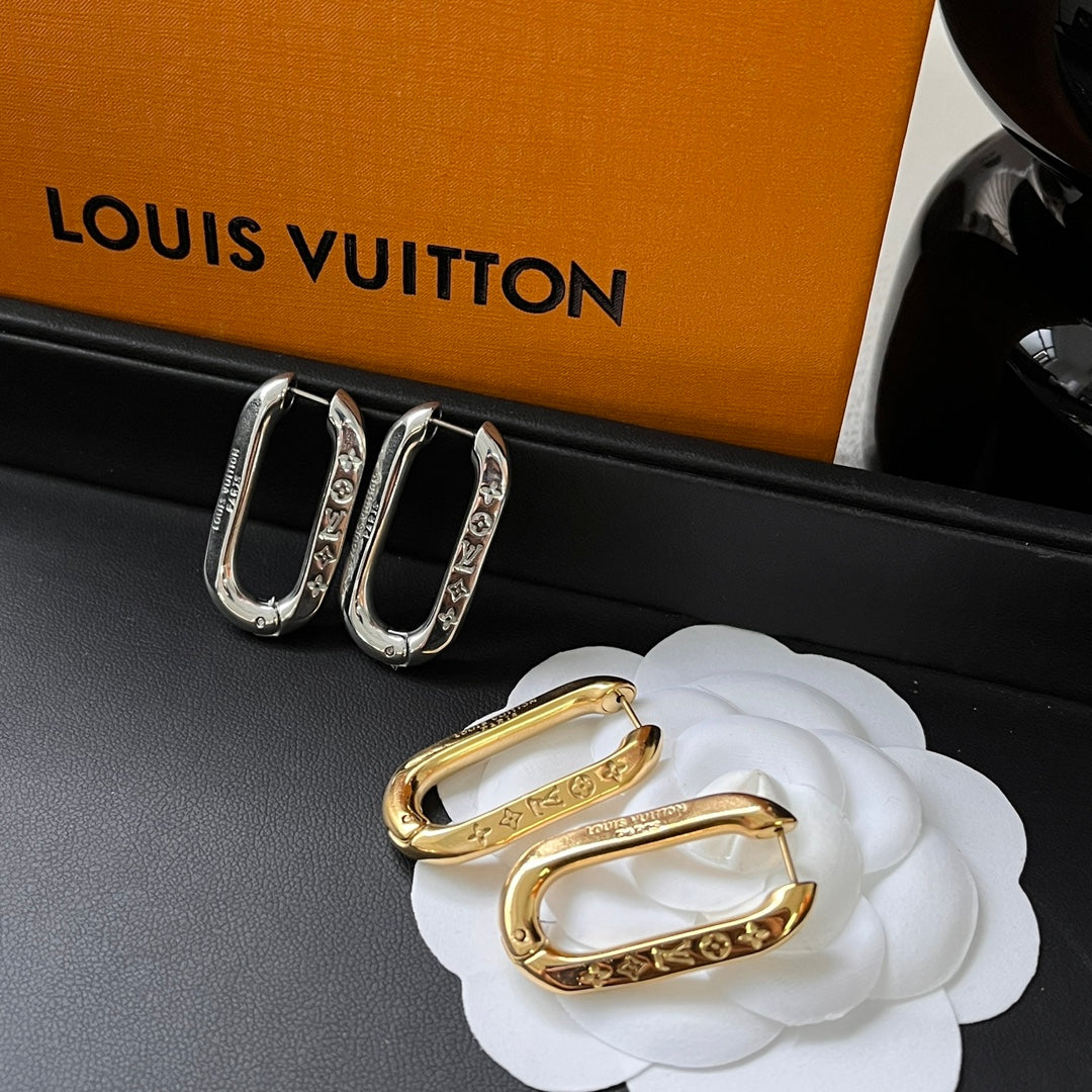 LU Fashion earrings  SALE-min order required