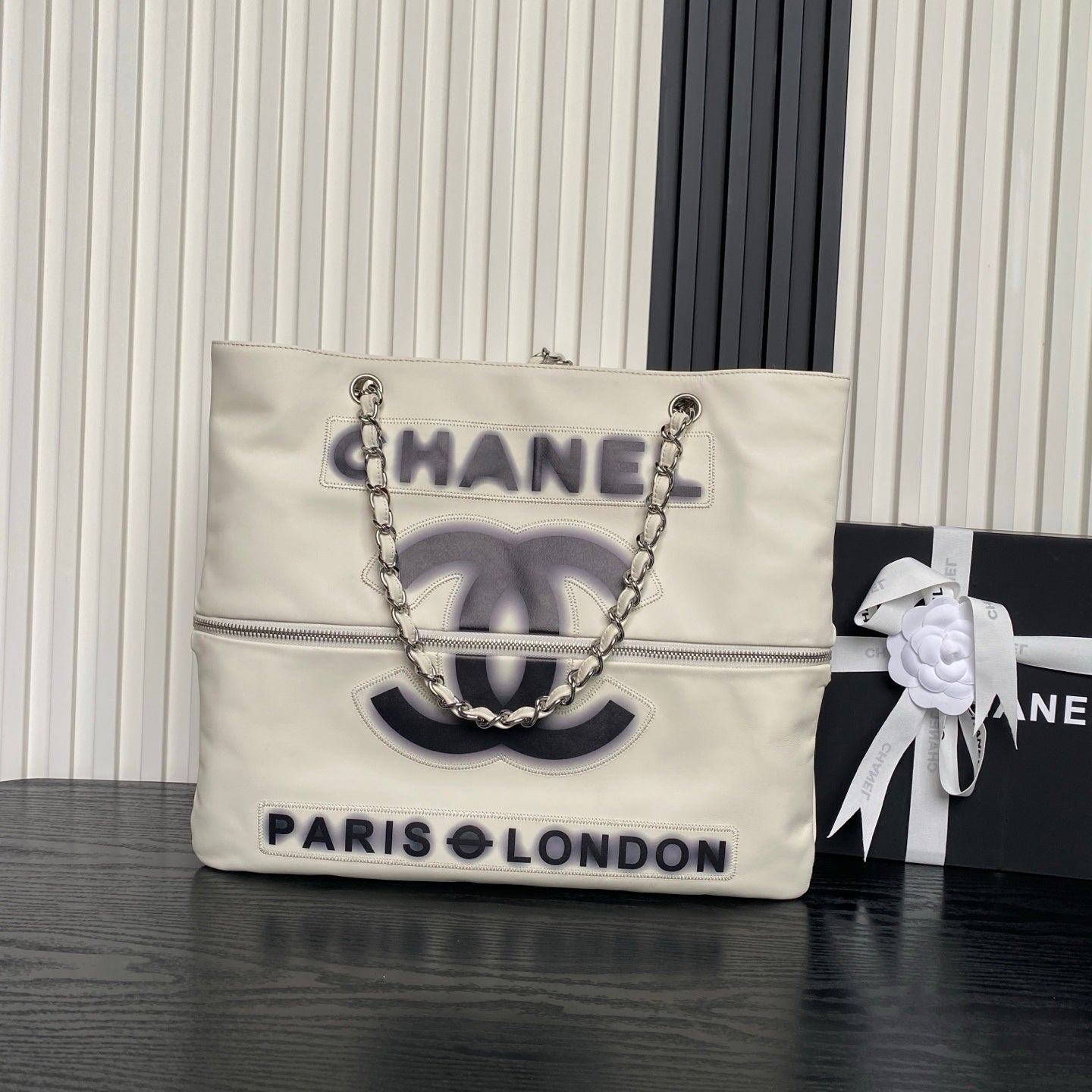 CHL Shopping  Bag  Silver chain  38 cm  3 Color's